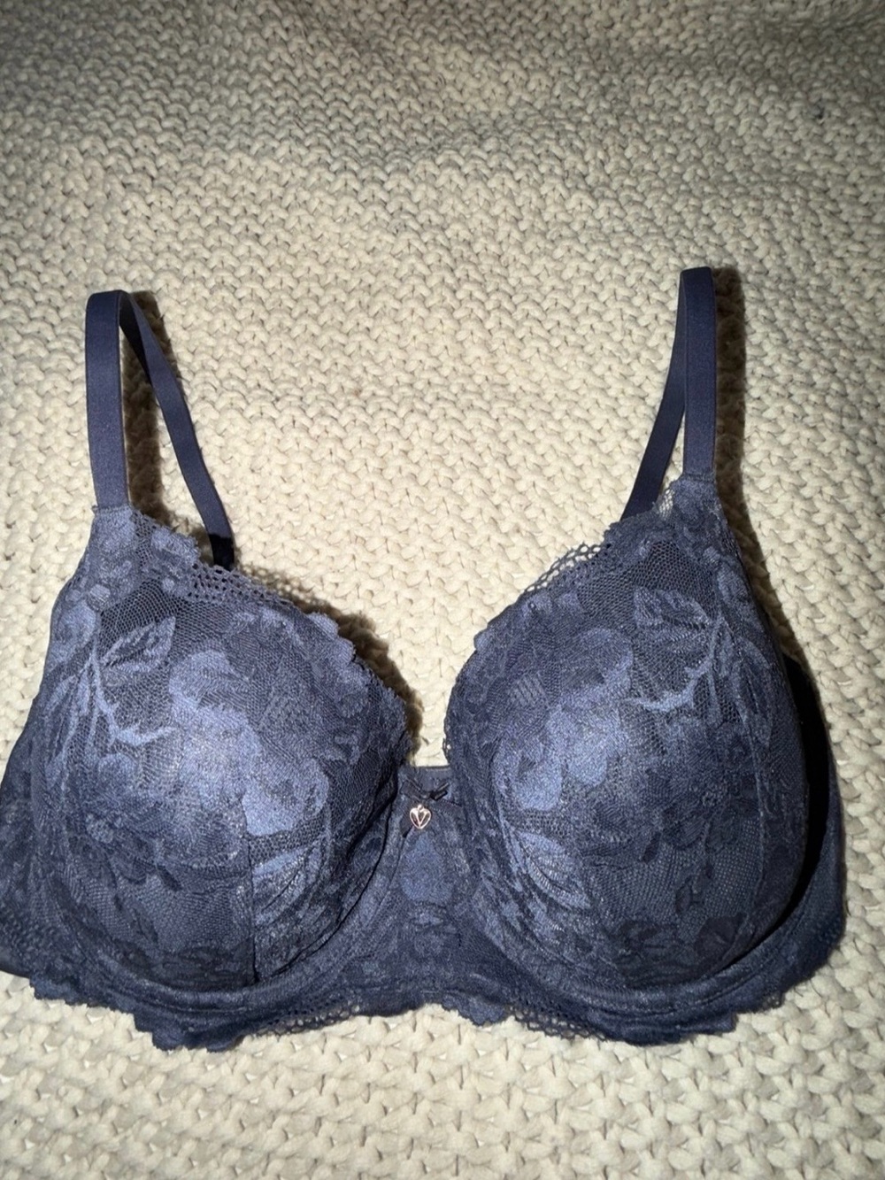 Victoria's Secret Body by Victoria Demi Lace Bra 36DDD